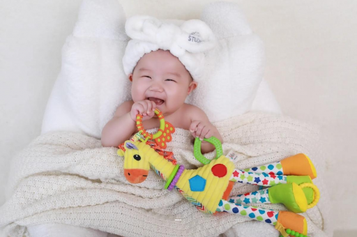 舞钢宝宝舌苔白怎么回事